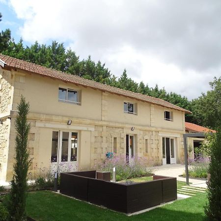 Villa Entiere Du Chateau Lacroix De Civrac 3 Ch, 3 Sdb, Piscine Xxl,Sauna, 4 Etoiles,7 Pers Exterior photo